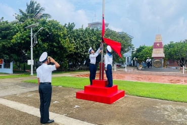 Lễ thượng cờ rủ và Quốc tang Tổng Bí thư Nguyễn Phú Trọng tại quần đảo Trường Sa và Nhà giàn DKI
